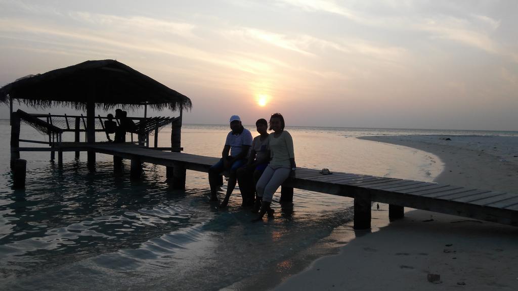Marinabayvilla-Himandhoo Exteriör bild