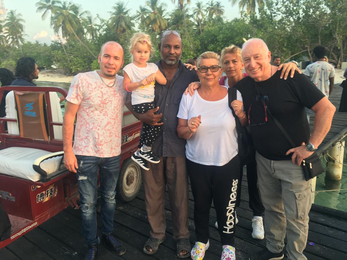 Marinabayvilla-Himandhoo Exteriör bild