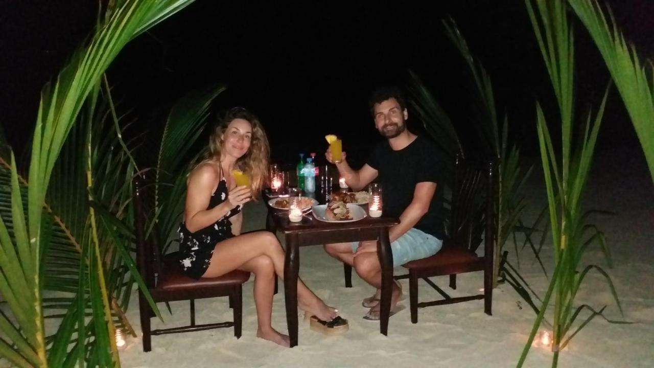 Marinabayvilla-Himandhoo Exteriör bild